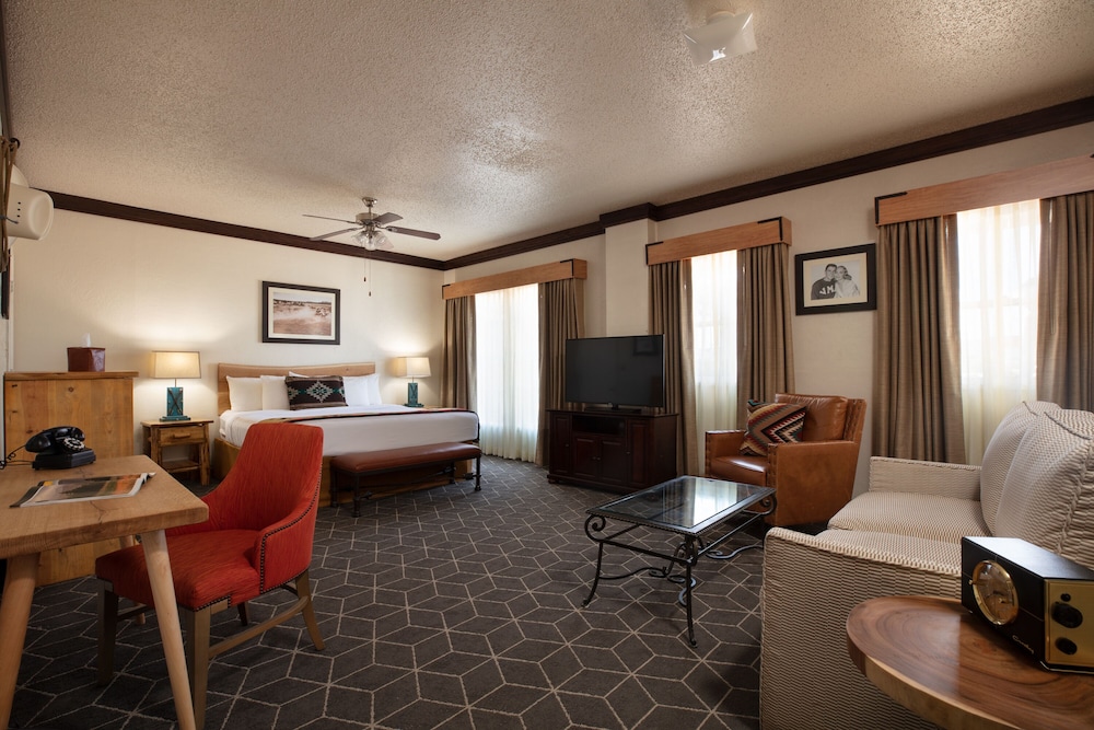 Hotel El Rancho - photo 27