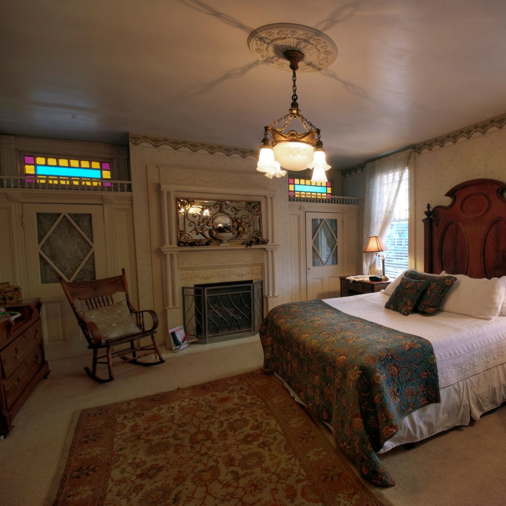 Vandiver Inn - photo 21