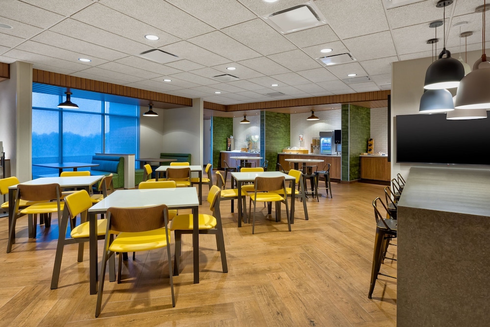 Fairfield Inn & Suites by Marriott Grand Rapids North - photo 28