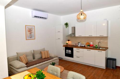 Apartman Tina 1 — 4-Star Luxury Hotel in Rijeka, Croatia