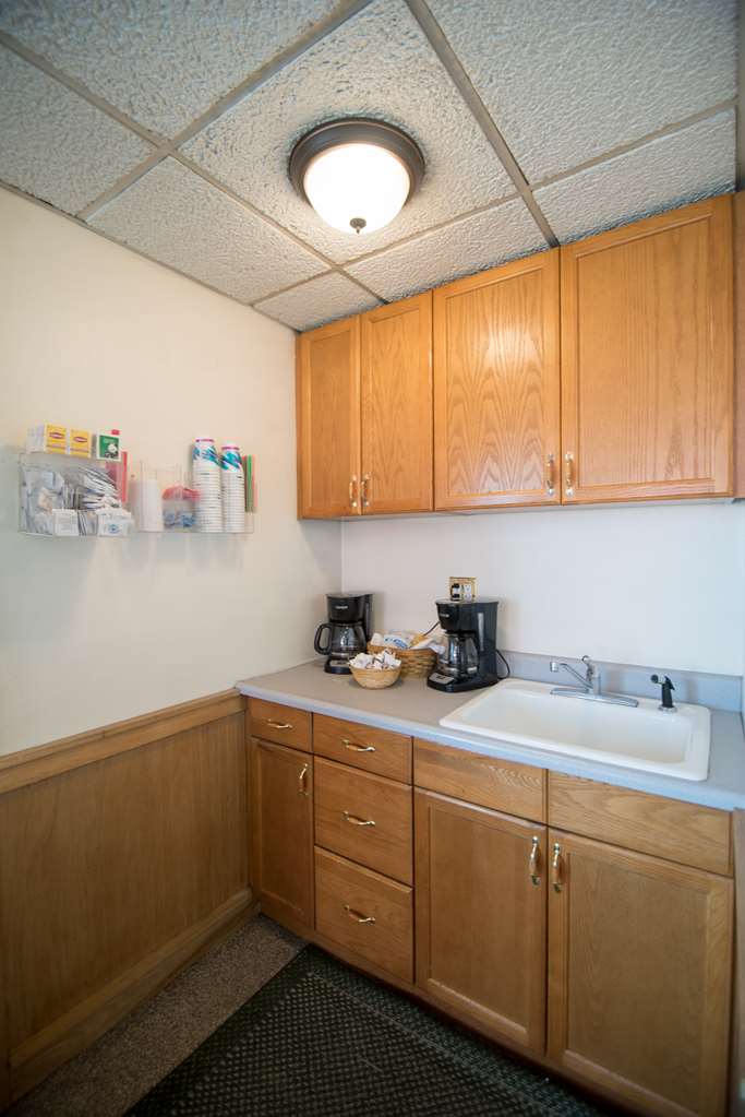 Motel 8 Rock Springs - photo 16