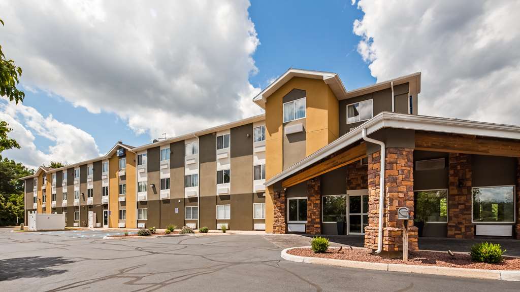 Best Western DeWitt - photo 10