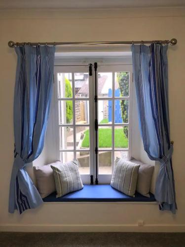 The Retreat @ the Old Smithy Colebrook Village — 4-Star Luxury Hotel in Plympton, United Kingdom