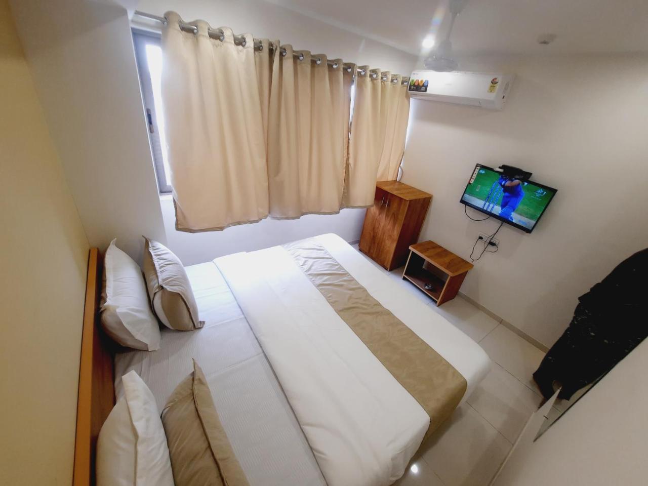 Hotel Nova Safal — Rajkot