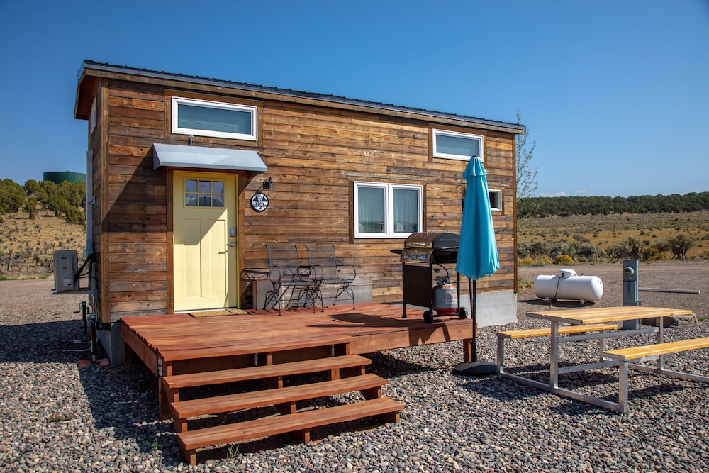 Trail and Hitch Tiny Home Hotel and RV - photo 11