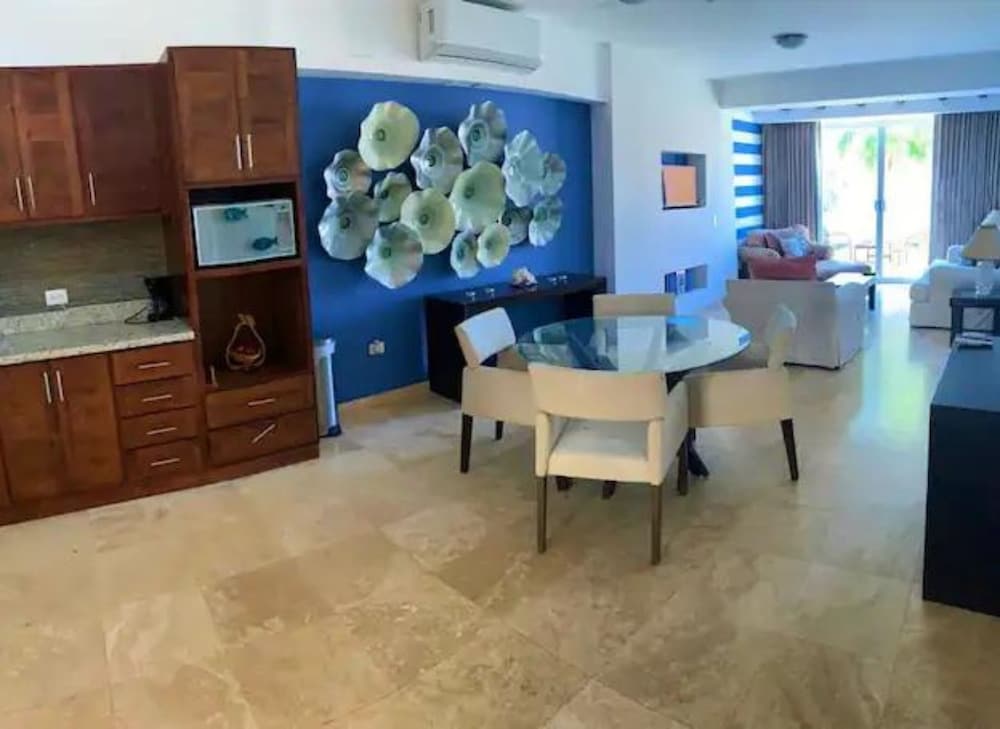 Apartamento con dos habitaciones en La Paz México — 4-Star Luxury Hotel in La Paz, Mexico