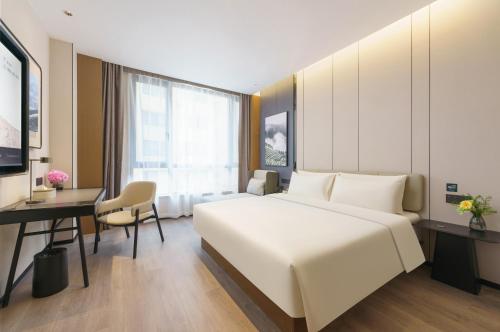 Atour Hotel Qingdao May Fourth Square Meikal in Qingdao, People's Republic of China