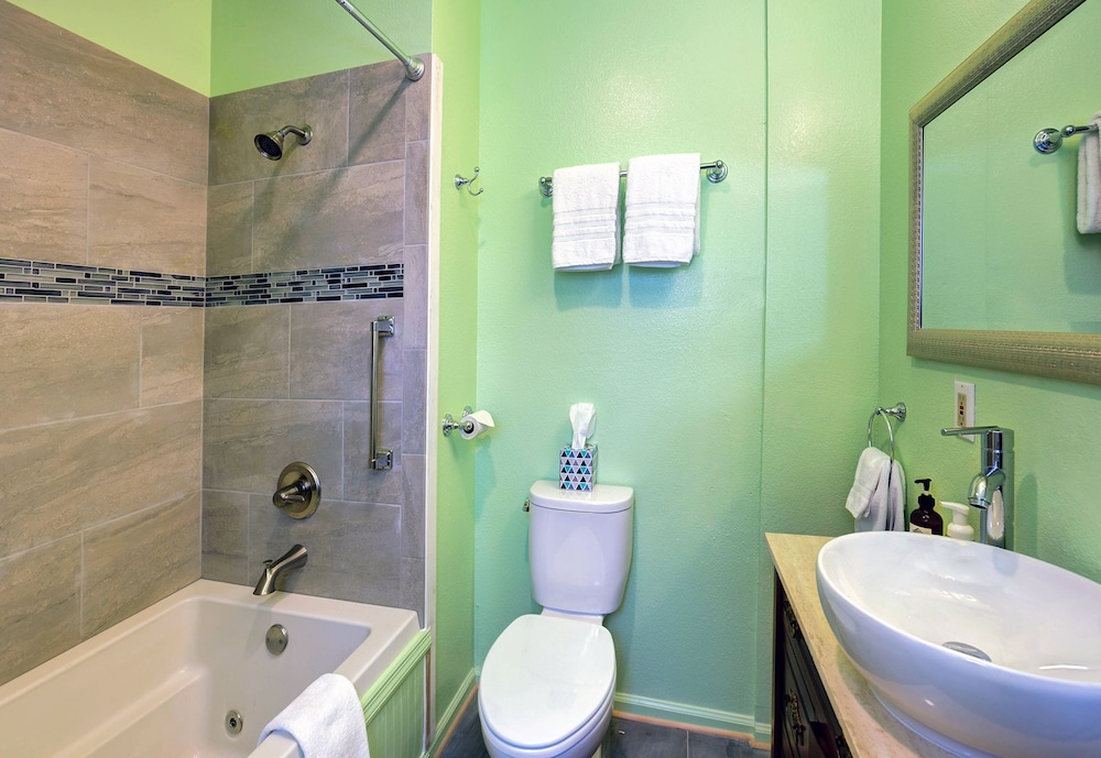 Carlisle Garden Suites - photo 48