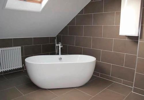 Ivy House Seafront house with garden seating and stunning sea views Ocholo Villas