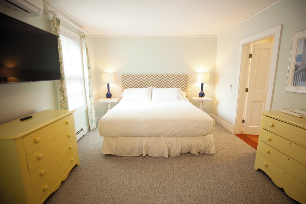 Yellow House Inn - photo 8