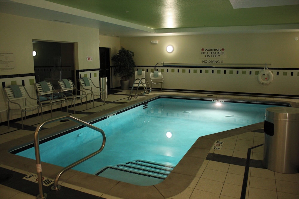 Fairfield by Marriott Inn & Suites Morgantown - photo 18