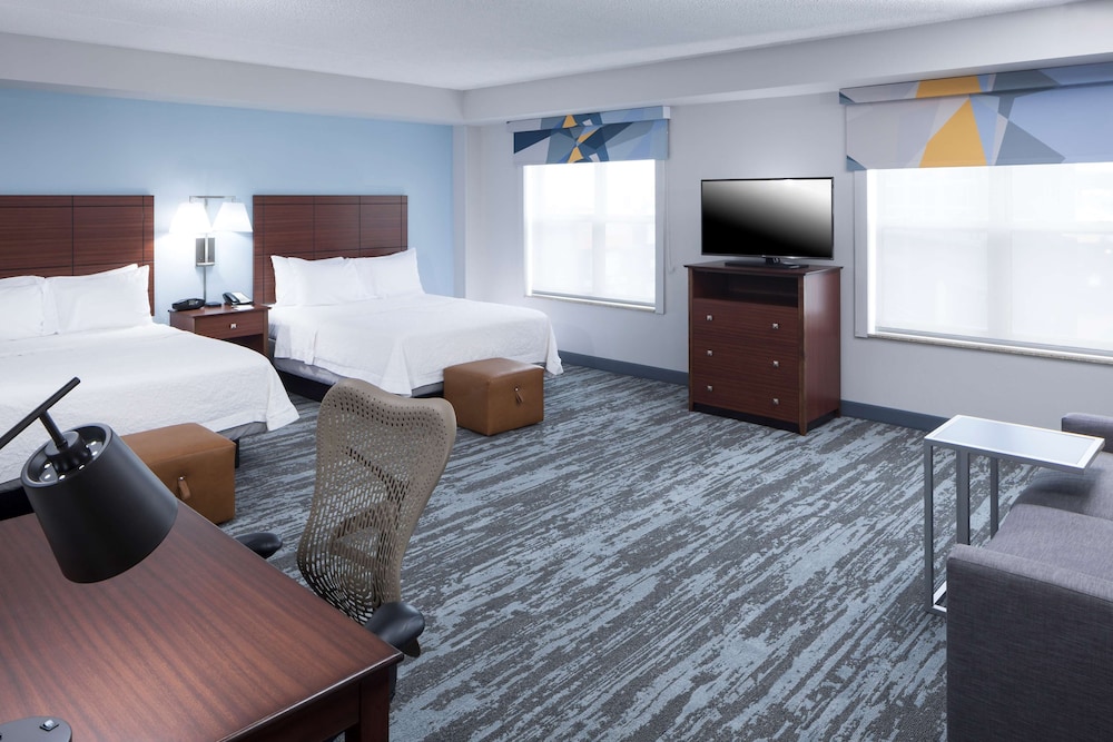 Hampton Inn & Suites Oklahoma City Bricktown - photo 8