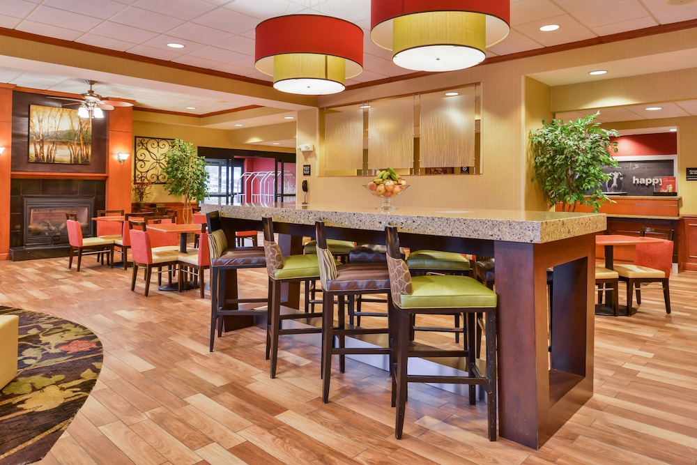 Hampton Inn Emporia - photo 2