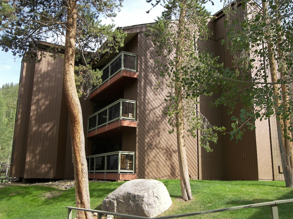 Wild Irishman 2 bed 2 bath Sleeps 9 WIBH - photo 42