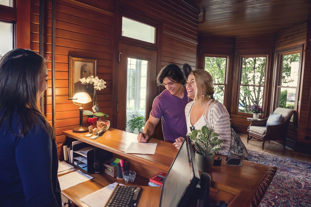 Inn at the Prom Oceanfront Seaside - photo 3