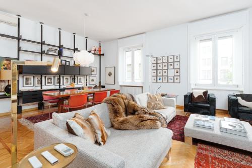 Youhosty Brera 17 — 4-Star Luxury Hotel in Milan, Italy