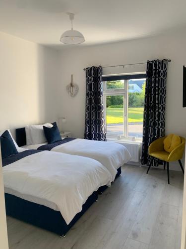 Beach Row in Loch Garman, Republic of Ireland