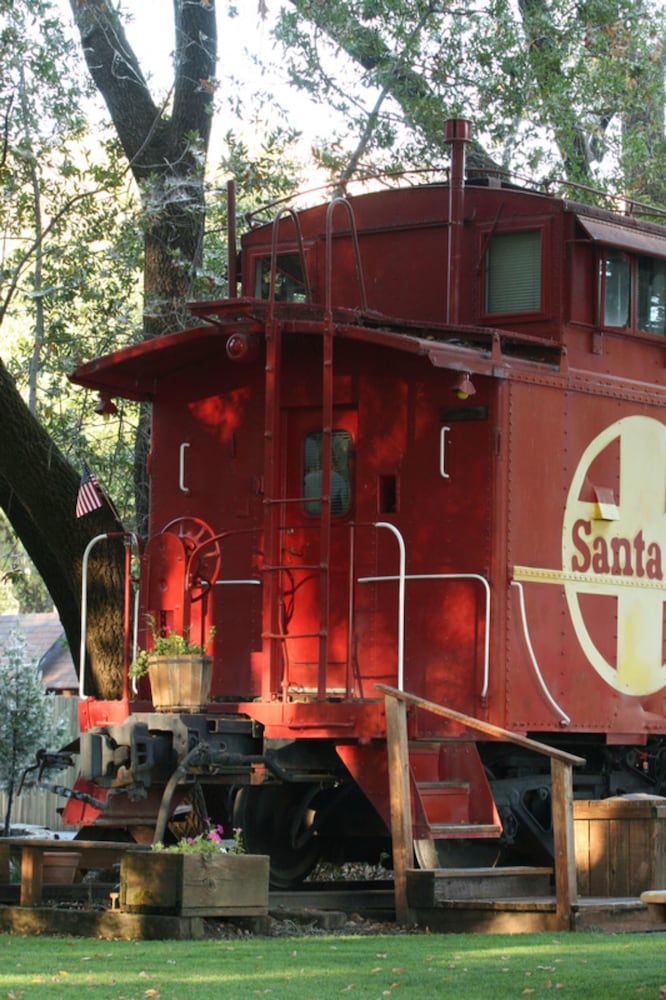 Featherbed Railroad Company - photo 14