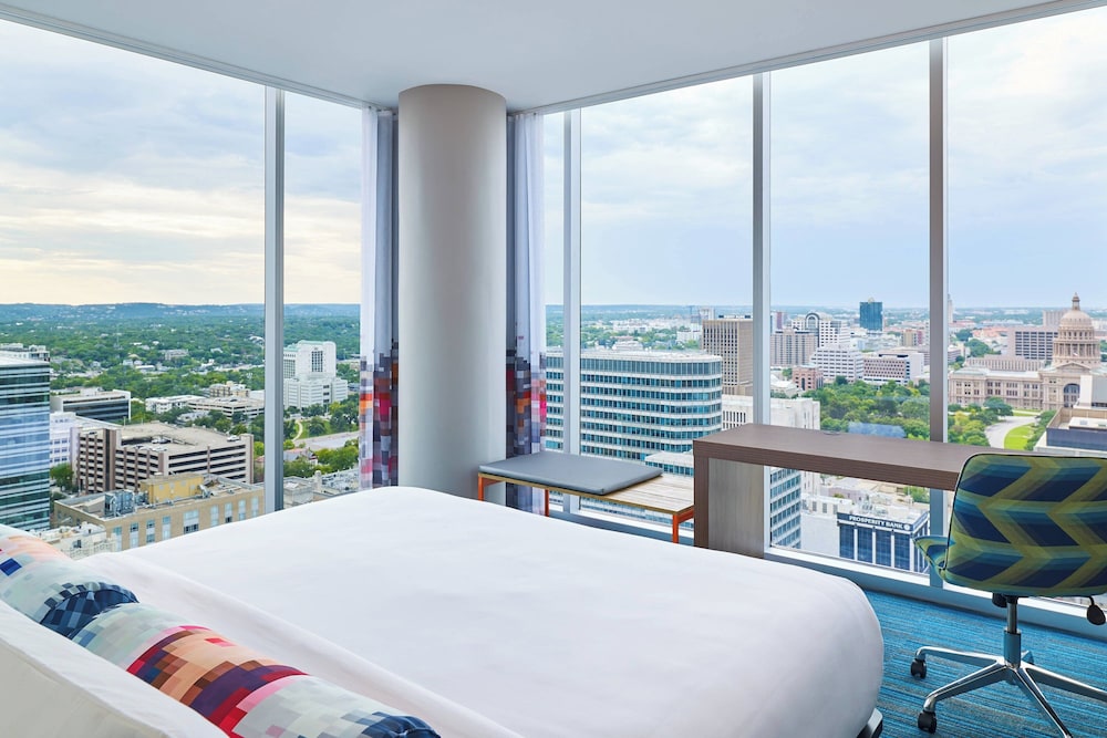 Aloft Austin Downtown - photo 10
