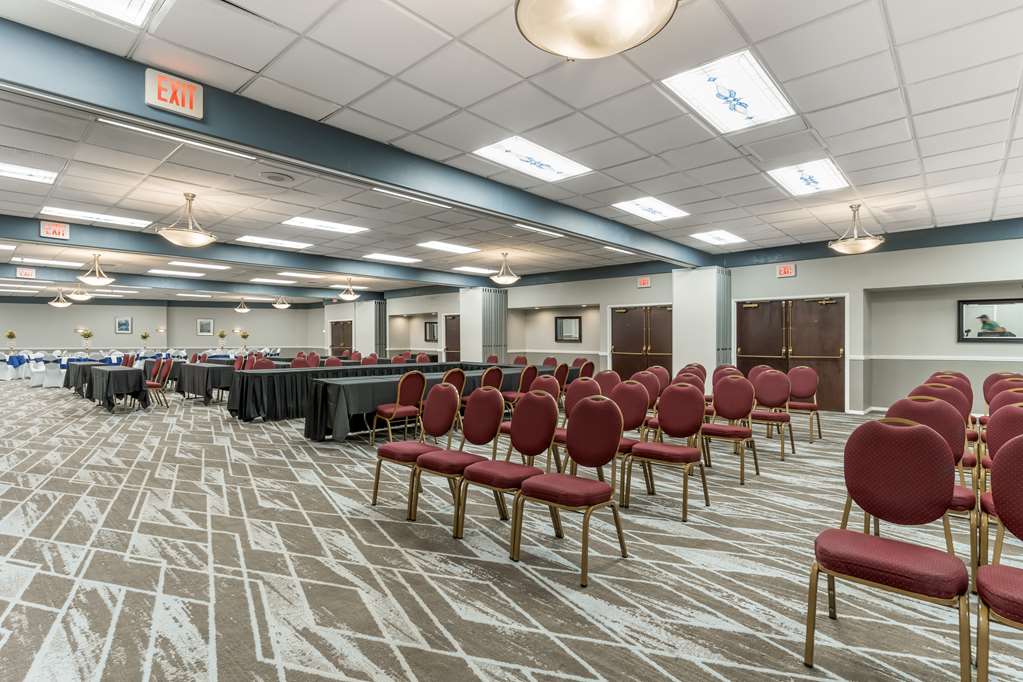Best Western Plus Grosvenor Airport Hotel - photo 7