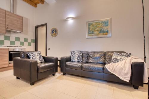 Charming Apartment Park City center for 5 guests Brand New BathRoom — 4-Star Luxury Hotel in Milan, Italy