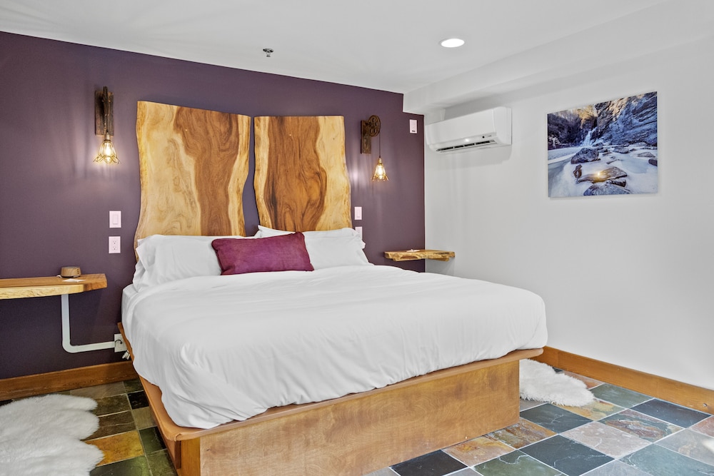 The Horton Hotel and Rooftop Lounge - photo 31