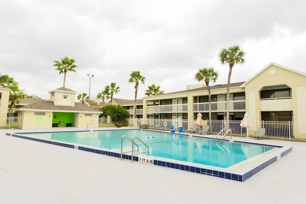 A & S Vacation Rooms - photo 37