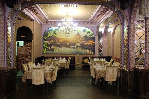 Zolotaya Imperiya Hotel — hotel in Makhachkala
