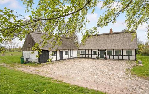 6 Bedroom Cozy Home In Rønne — 5-Star Luxury Hotel in Ronne, Denmark