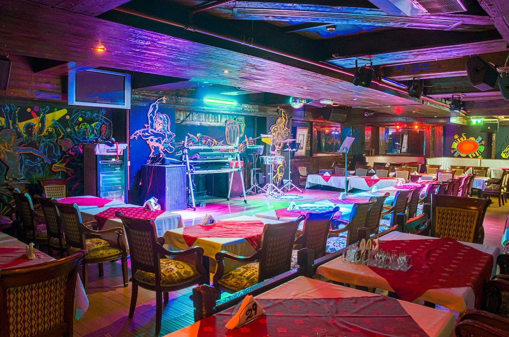 Ramee Guestline Hotel