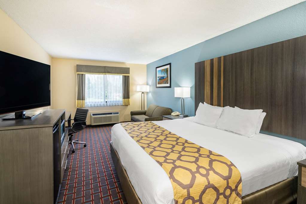 Baymont by Wyndham Tupelo - photo 12