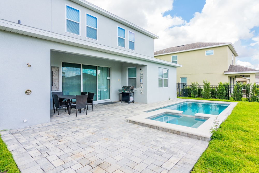 Amazing 5 Bedrooms House With Private Pool at Encore Resort - photo 43