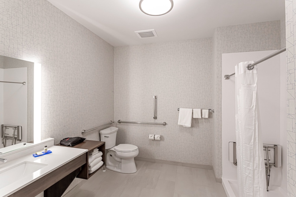 Holiday Inn Express & Suites Columbus Worthington by IHG - photo 14