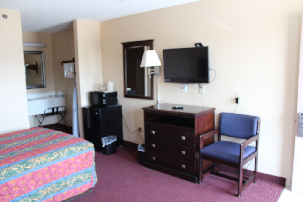 Carom Inn Denham Springs BatonRouge - photo 17