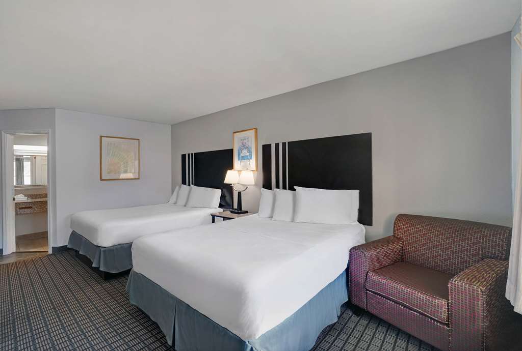 Motel 6 Washington PA - photo 9