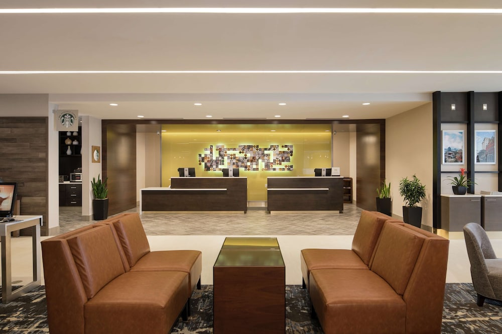 DoubleTree by Hilton Hotel Syracuse - photo 4