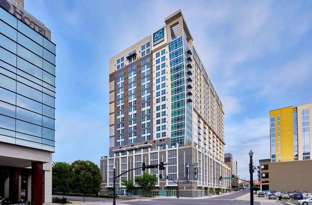 SpringHill Suites by Marriott Nashville Downtown Convention Center - photo 56