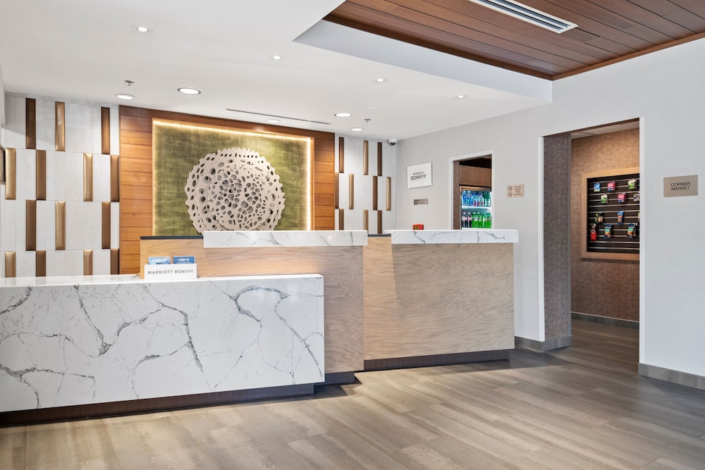 Fairfield Inn & Suites by Marriott Hickory - photo 4