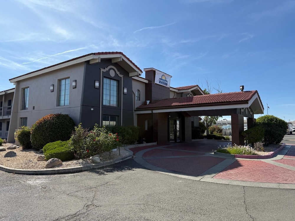 Days Inn by Wyndham Reno - photo 27