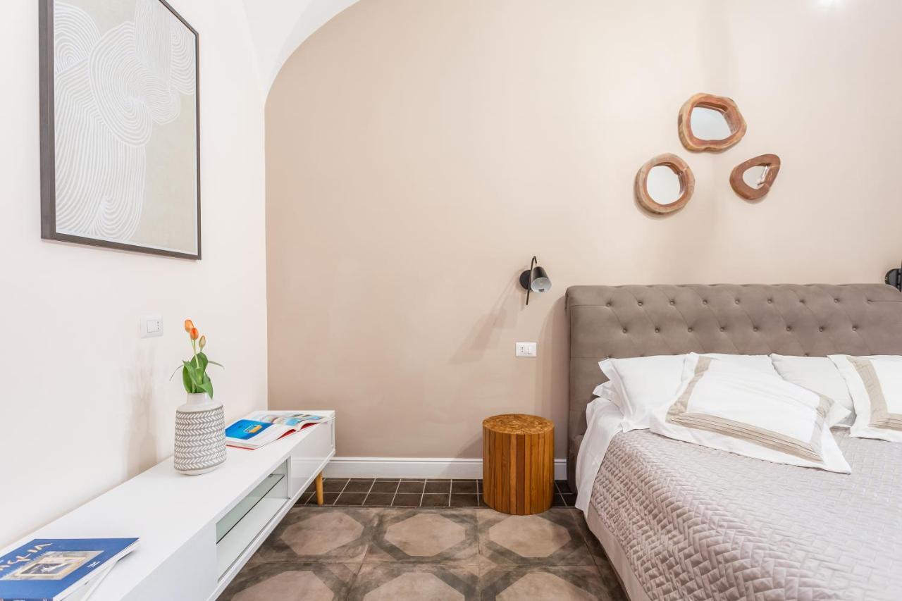 Daplace Lucia Apartment — 4-Star Luxury Hotel in Rome, Italy