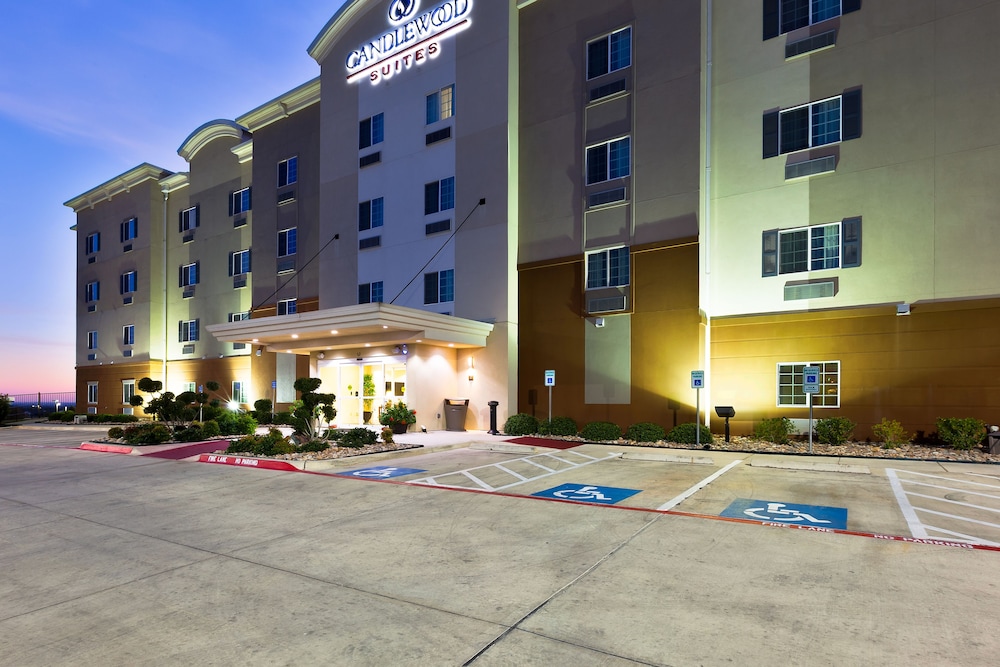 Candlewood Suites Decatur Medical Center by IHG - photo 43