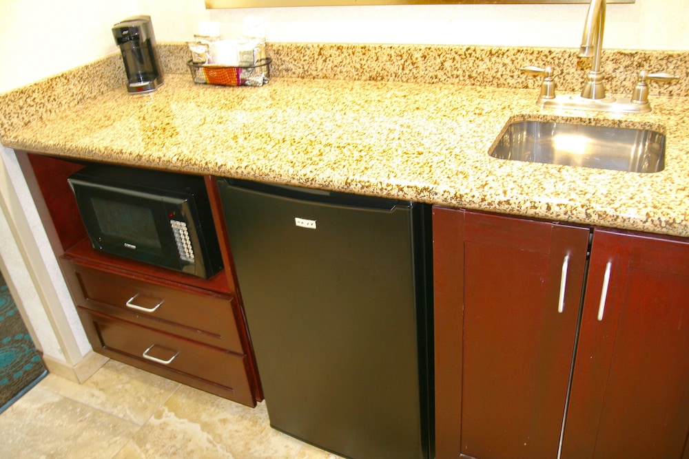 Hampton Inn & Suites San Antonio Northeast I 35 - photo 19