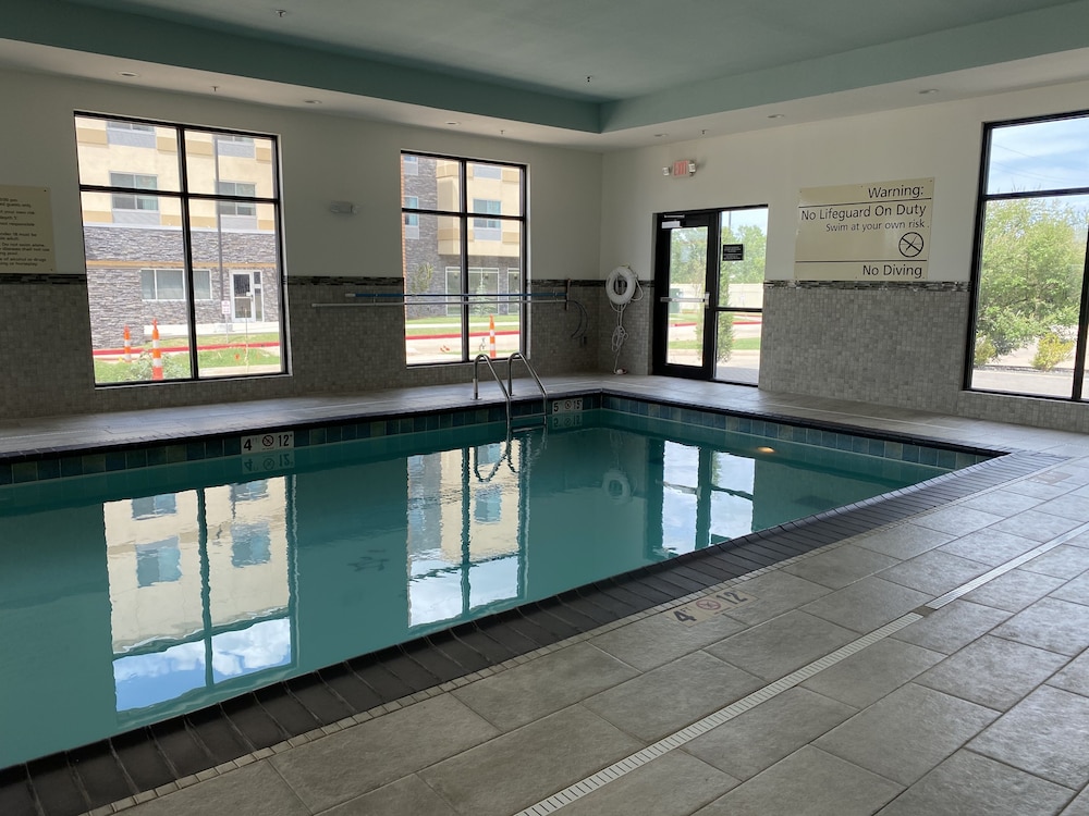 Hampton Inn El Reno - photo 43