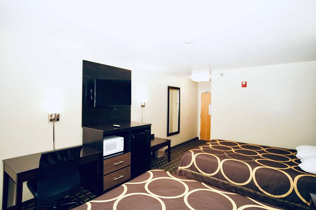 Super 8 by Wyndham Crossville TN - photo 28
