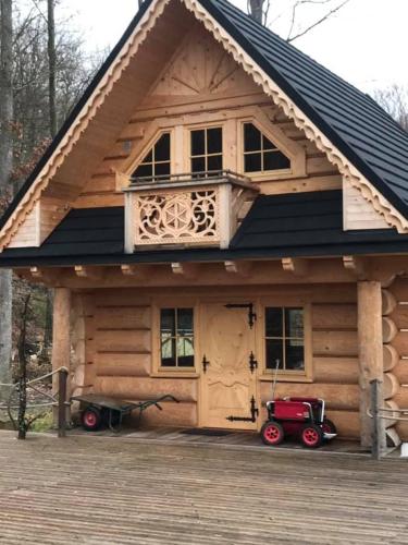 Fjäll Stuga - carbon neutral hotel in Steninge