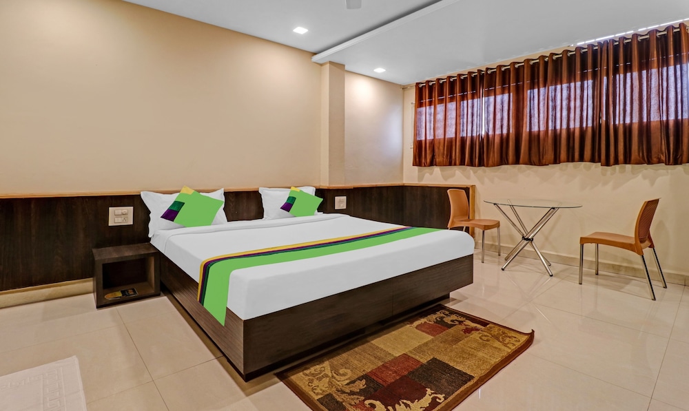 OYO 23051 Hotel Surya Yatri Niwas