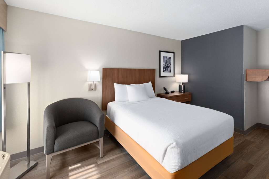 Baymont by Wyndham Nashville - photo 24