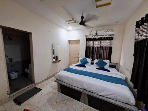 S beach stay - last minute hotel in Visakhapatnam