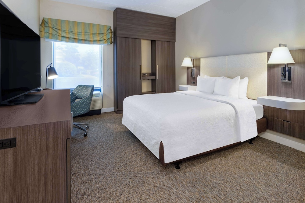 Hampton Inn & Suites Valley Forge Oaks - photo 15