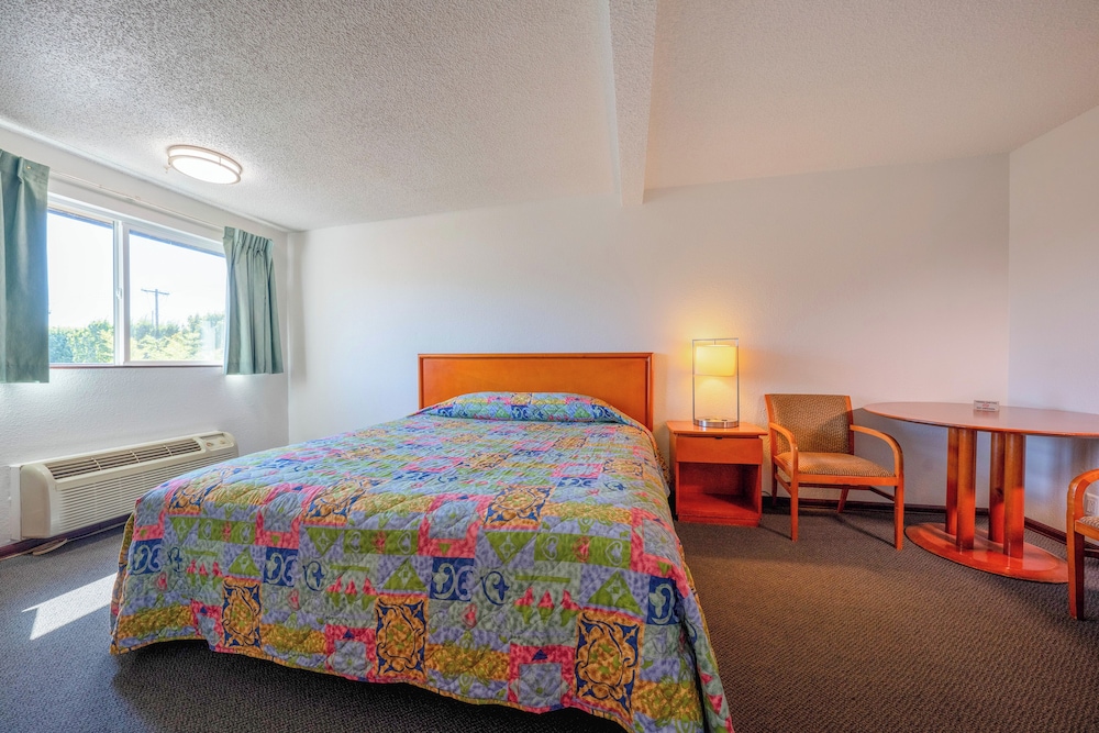Unicorn Inn by OYO Portland - photo 20